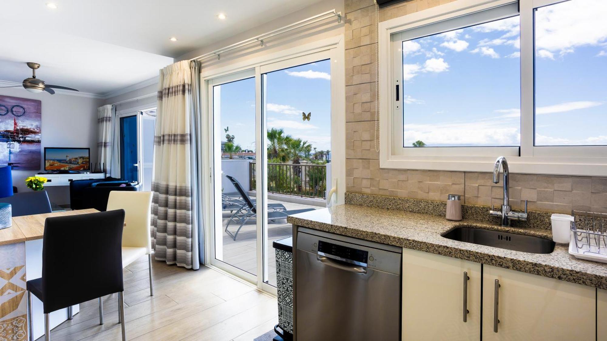 Ocean Panorama - 3 Ac Bedrooms, Private Garage, New Pool, 2 Bathrooms, Tv Channels Acantilado de los Gigantes ภายนอก รูปภาพ